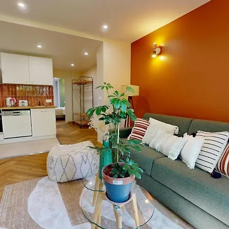 Apartment Design Et Cosy Avec Terrasse A 10min De Paris Et Rer C Sur Seine A 150m